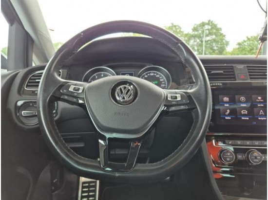 2019 Volkswagen Golf VII Lim. IQ.DRIVE Start-Stopp