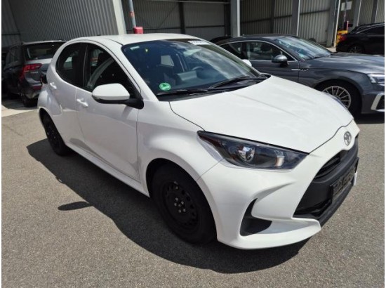 2026 Toyota Yaris Hybrid Business Edition