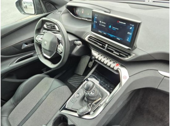 2024 Peugeot 5008 Allure Pack