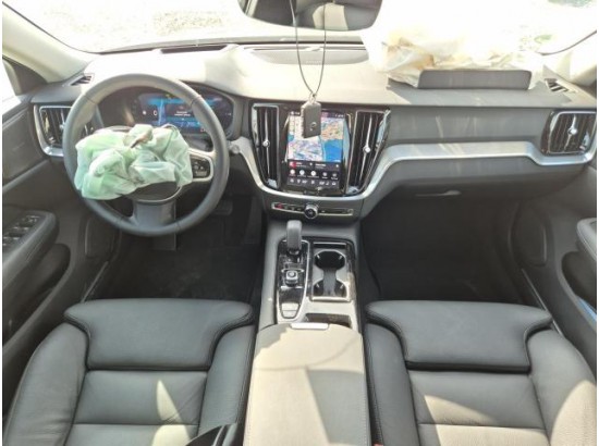 2026 Volvo V60 Kombi Plus Dark Recharge Plug-In Hybrid AWD
