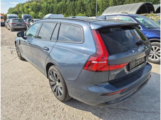 2026 Volvo V60 Kombi Plus Dark Recharge Plug-In Hybrid AWD