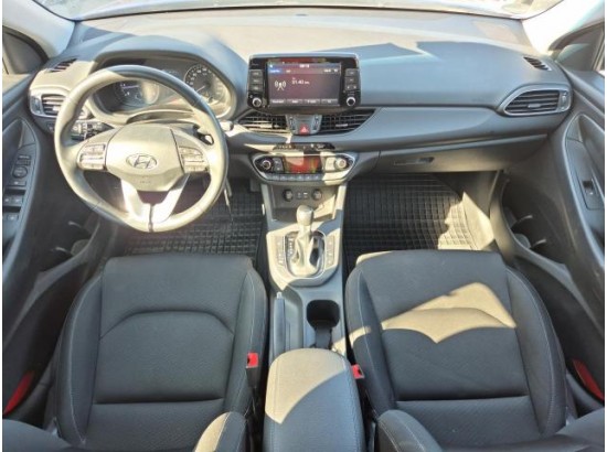 2020 Hyundai i30 YES!