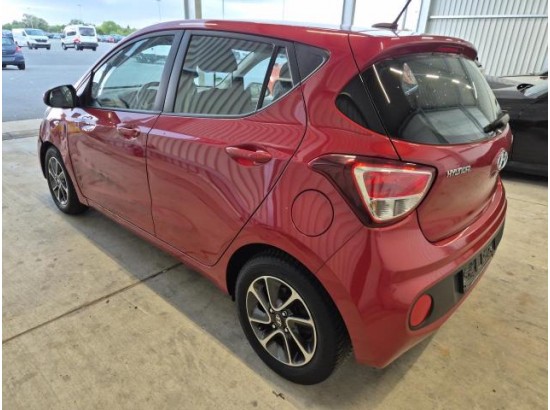 2017 Hyundai i10 YES!