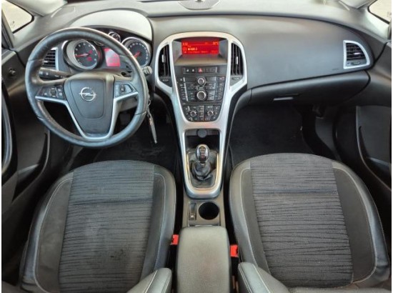 2015 Opel Astra J Sports Tourer Style