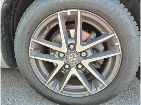 2015 Toyota Auris