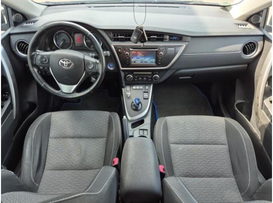 2015 Toyota Auris