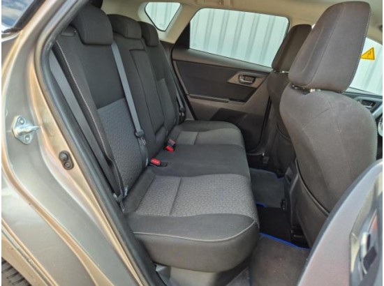 2015 Toyota Auris