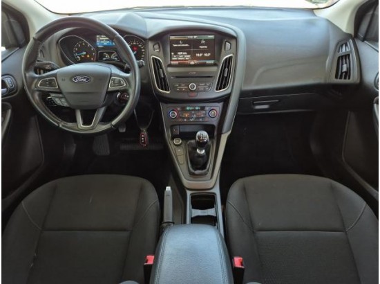 2016 Ford Focus Turnier Business