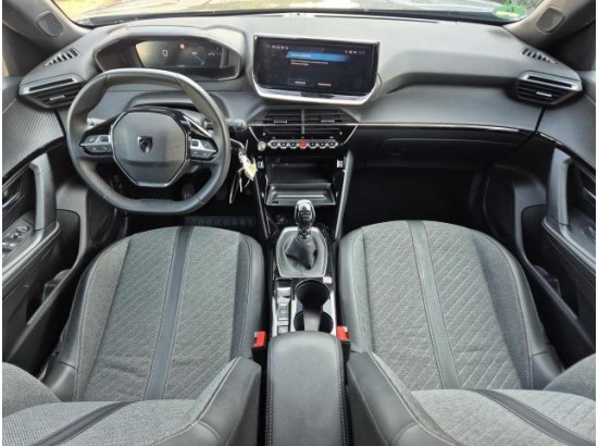 2024 Peugeot 2008 Allure