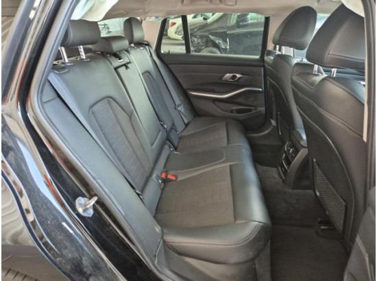 2021 BMW 3er Touring 318 d Advantage