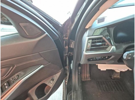 2021 BMW 3er Touring 318 d Advantage