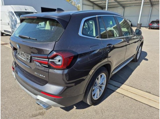 2022 BMW X3 xDrive 30 e