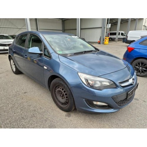 2015 Opel Astra J Lim.  Edition