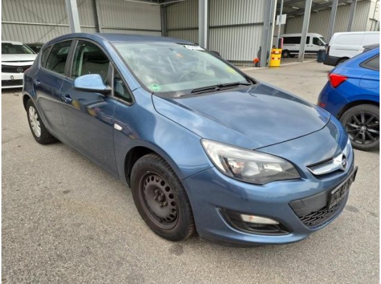 2015 Opel Astra J Lim.  Edition