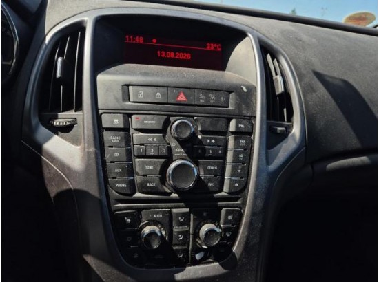 2015 Opel Astra J Lim.  Edition