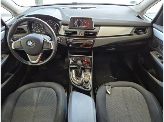 2016 BMW 2er Active Tourer 218i