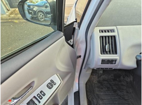 2016 Toyota Prius + Comfort