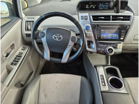 2016 Toyota Prius + Comfort