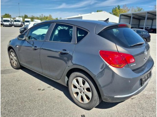 2015 Opel Astra J Lim.  Style