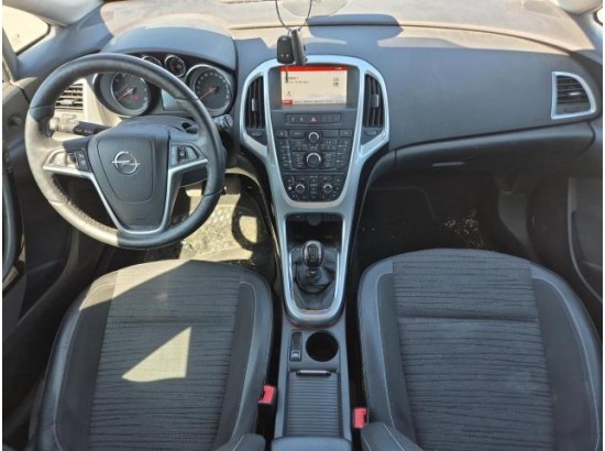 2015 Opel Astra J Lim.  Style