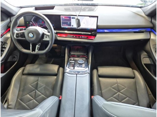 2025 BMW 5er Touring 520 d M Sport