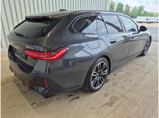 2025 BMW 5er Touring 520 d M Sport