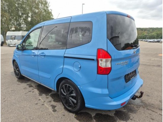 2015 Ford Tourneo Courier Trend