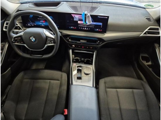 2025 BMW 3er Touring 318i