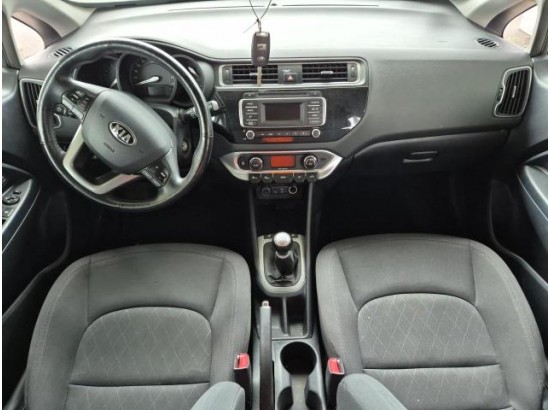 2016 Kia Rio Dream Team