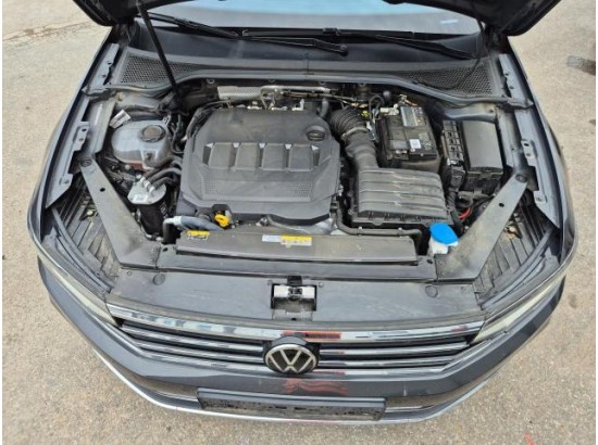 2023 Volkswagen Passat Variant Elegance