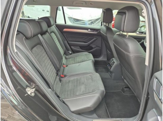 2023 Volkswagen Passat Variant Elegance