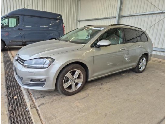 2015 Volkswagen Golf VII Variant Comfortline BMT