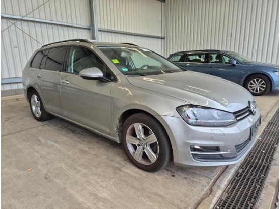 2015 Volkswagen Golf VII Variant Comfortline BMT
