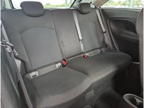 2016 Opel Corsa E drive