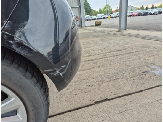 2016 Opel Corsa E drive