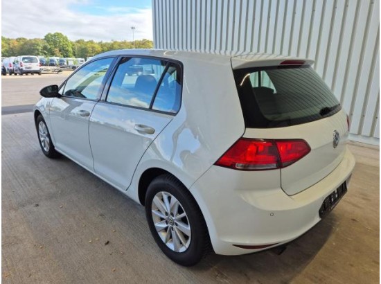 2016 Volkswagen Golf VII Lim. Trendline BMT