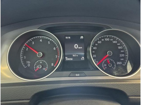 2016 Volkswagen Golf VII Lim. Trendline BMT