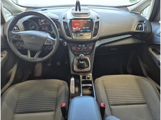 2017 Ford Grand C-Max Titanium
