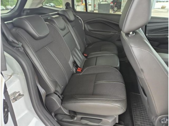 2017 Ford Grand C-Max Titanium