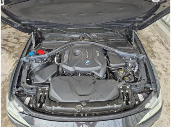 2017 BMW 3er Lim. 320i Advantage