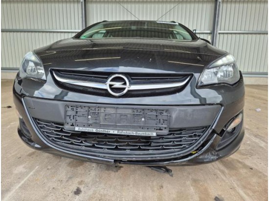 2015 Opel Astra J Sports Tourer Style