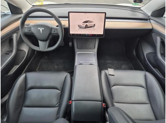 2022 Tesla Modell 3