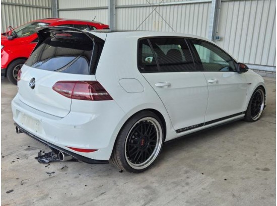 2016 Volkswagen Golf VII Lim. GTI Clubsport BMT