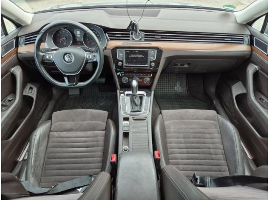 2016 Volkswagen Passat Lim. Highline BMT/Start-Stop