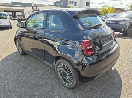 2022 FIAT 500 E Icon