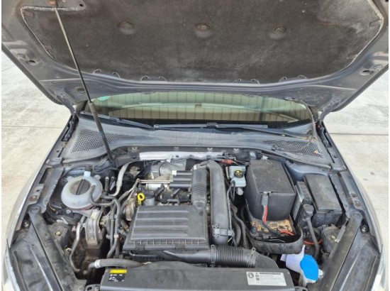 2015 Volkswagen Golf VII Lim. Cup BMT