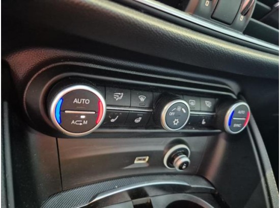 2017 Alfa Romeo Stelvio Super Q4