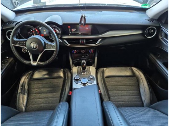2017 Alfa Romeo Stelvio Super Q4