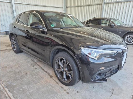 2017 Alfa Romeo Stelvio Super Q4