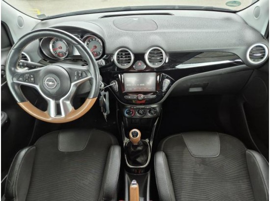 2018 Opel Adam Rocks
